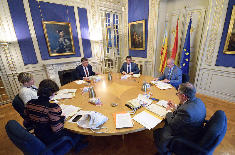 Imatge d'arxiu d'una reunió de la Mesa de les Corts