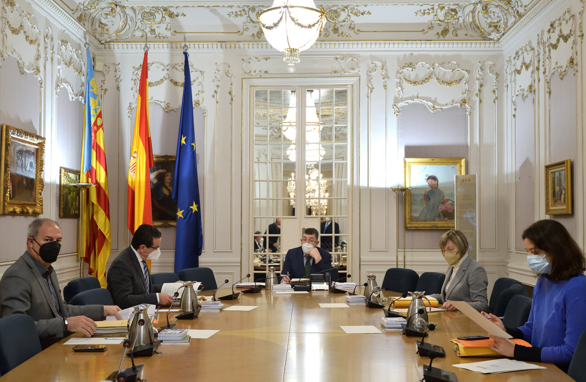 Reunión de la Mesa de les Corts Reunión de la Mesa de les Corts