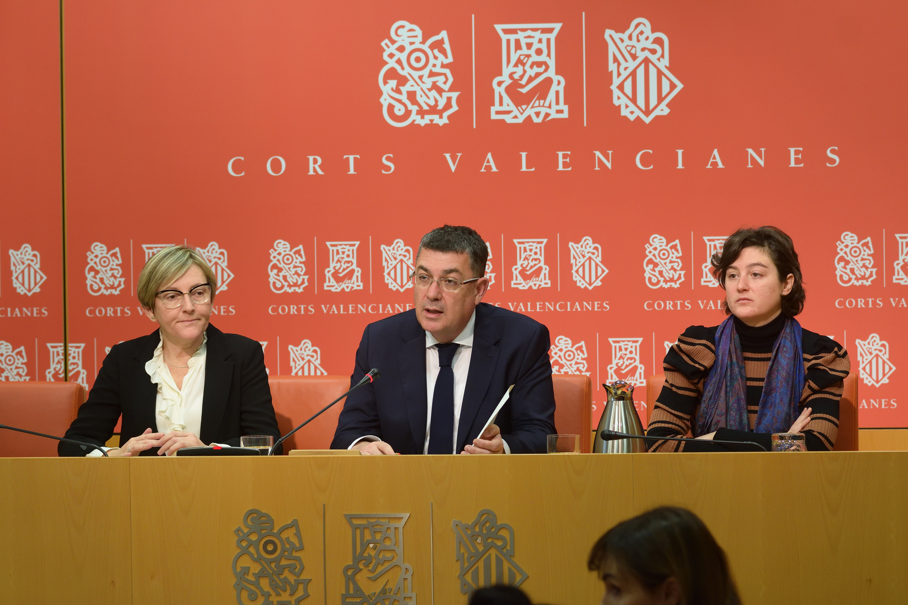 Rueda de prensa de la Mesa de les Corts