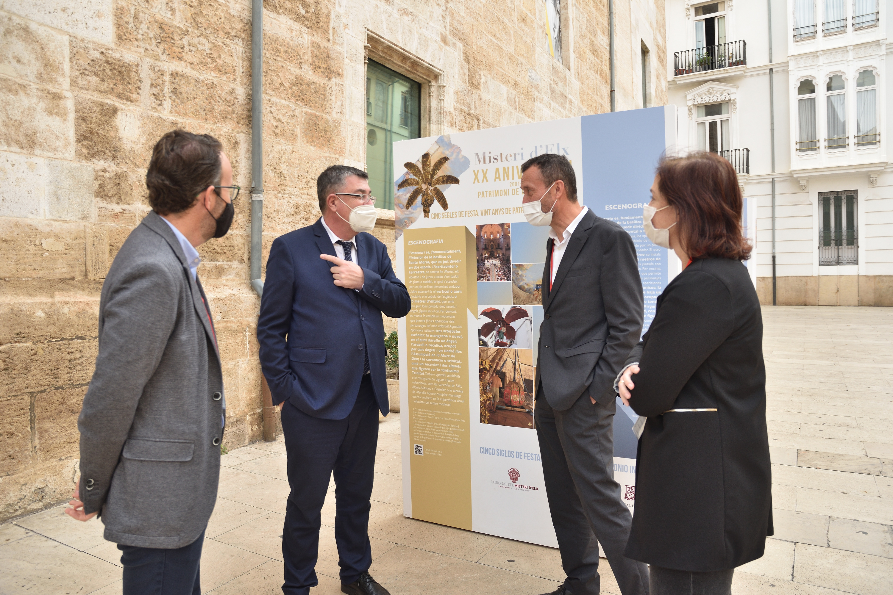 Visita a l'exposició del Misteri d'Elx Visita a l'exposició del Misteri d'Elx