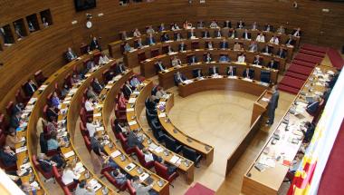 Les Corts muestran en pleno su condena de los hechos violentos acaecidos en Burjassot y Castellón