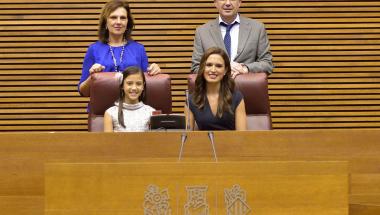 El President i la Vicepresidenta, amb les Falleres Majors de València de 2016 El President i la Vicepresidenta, amb les Falleres Majors de València de 2016