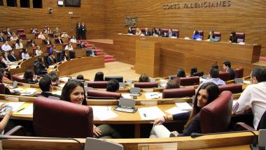 Les Corts acogen la voz de los jóvenes a través del "Parlamento Universitario 2014"