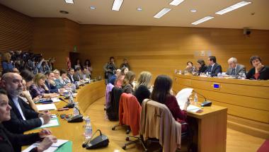 Els consellers i consellers expliquen el projecte de llei de Pressupostos per a 2016 en les Corts Els consellers i consellers expliquen el projecte de llei de Pressupostos per a 2016 en les Corts
