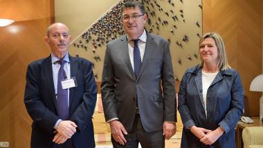 El CES informa dels seus darrers treballs al President de les Corts El CES informa dels seus darrers treballs al President de les Corts