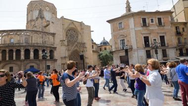 Les Corts celebren demà el 25 d’Abril amb un acte institucional Les Corts celebren demà el 25 d’Abril amb un acte institucional