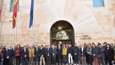 Les Corts mostren la seua solidaritat amb el poble belga i condemnen els atemptats de Brussel•les de hui Les Corts mostren la seua solidaritat amb el poble belga i condemnen els atemptats de Brussel•les de hui