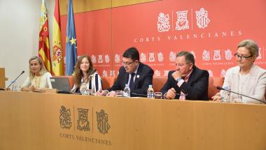 Comença la reunió d’arxivers parlamentaris a les Corts Comença la reunió d’arxivers parlamentaris a les Corts