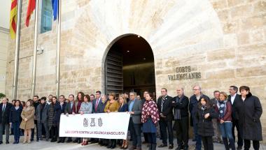 Concentració en les Corts pel darrer assassinat masclista Concentració en les Corts pel darrer assassinat masclista