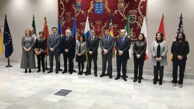 Morera: “Els parlaments autonòmics som exemple i ens oferim per a participar en tots els fòrums on es prenguen decisions importants” Morera: “Els parlaments autonòmics som exemple i ens oferim per a participar en tots els fòrums on es prenguen decisions importants”