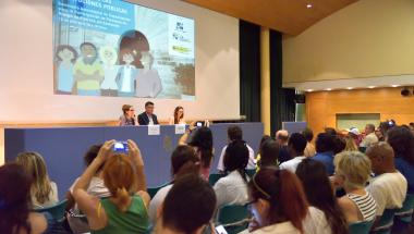 Les Corts, seu de debat per a la inclusió social Les Corts, seu de debat per a la inclusió social