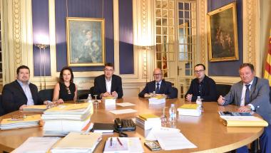 Compliment de resolucions de les Corts per part del Consell Compliment de resolucions de les Corts per part del Consell