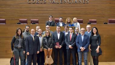 El President de les Corts rep el Club MODDOS al Palau dels Borja