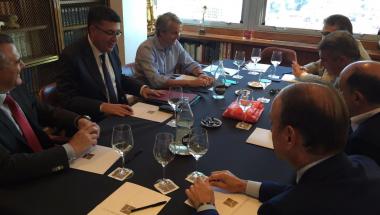 Morera planteja traduir els consensos de Les Corts en una agenda valenciana a Madrid Morera planteja traduir els consensos de Les Corts en una agenda valenciana a Madrid