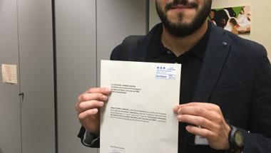 La Unió de Periodistes lliura l’informe sobre el tractament informatiu de Canal 9 a la Comissió d’Investigació de l’Accident del Metro La Unió de Periodistes lliura l’informe sobre el tractament informatiu de Canal 9 a la Comissió d’Investigació de l’Accident del Metro