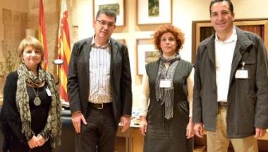 El President de les Corts rep als responsables del projecte cooperatiu i d’inserció sociolaboral Terrabona El President de les Corts rep als responsables del projecte cooperatiu i d’inserció sociolaboral Terrabona
