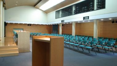 SALA VINATEA