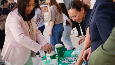 Les Corts Valencianes se suman a la lucha contra el cáncer