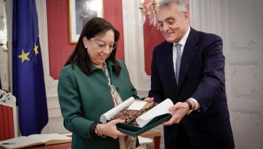Llanos Massó recibe al embajador de Italia en España