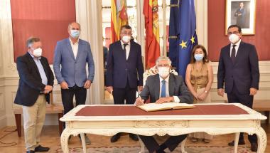 Visita ambaixador de Portugal