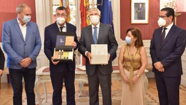 Visita ambaixador de Portugal