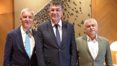 Visita ONCE a les Corts Visita ONCE a les Corts