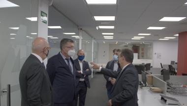 El President Morera, en su visita a la sede de Alfatec El President Morera, en su visita a la sede de Alfatec