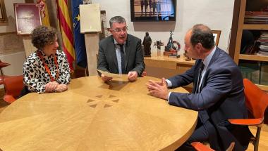 El president Morera amb l'Associació de Juristes Valencians